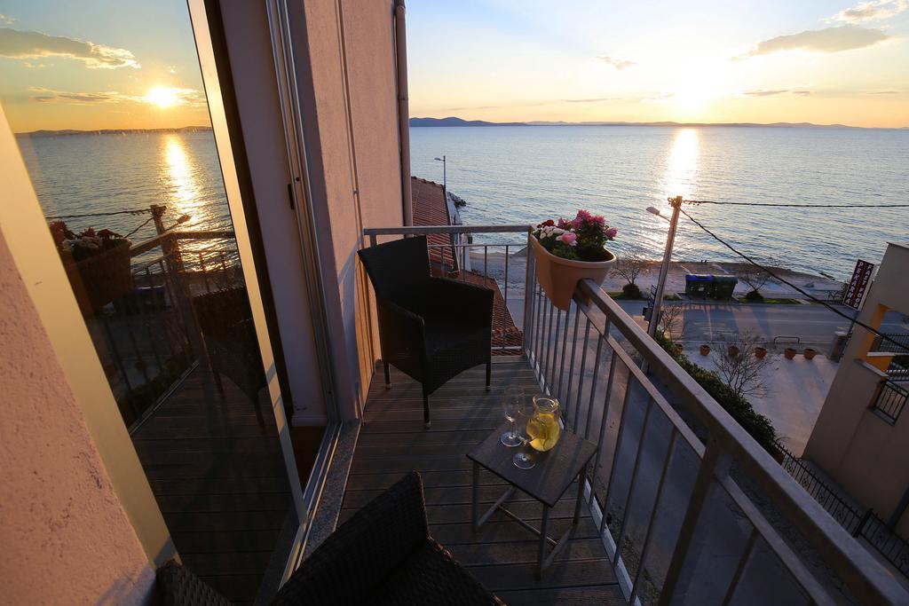 Hotel Delfin Zadar Exterior photo