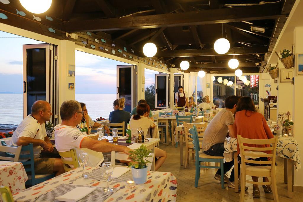 Hotel Delfin Zadar Exterior photo