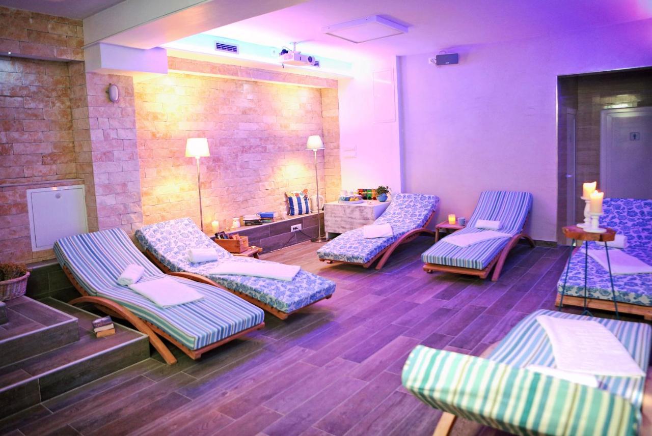 Hotel Delfin Zadar Exterior photo