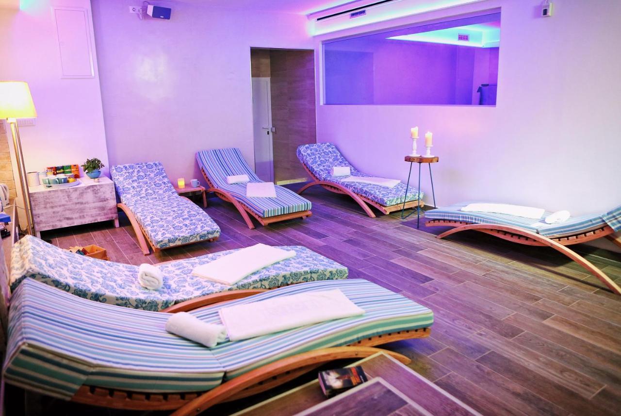 Hotel Delfin Zadar Exterior photo