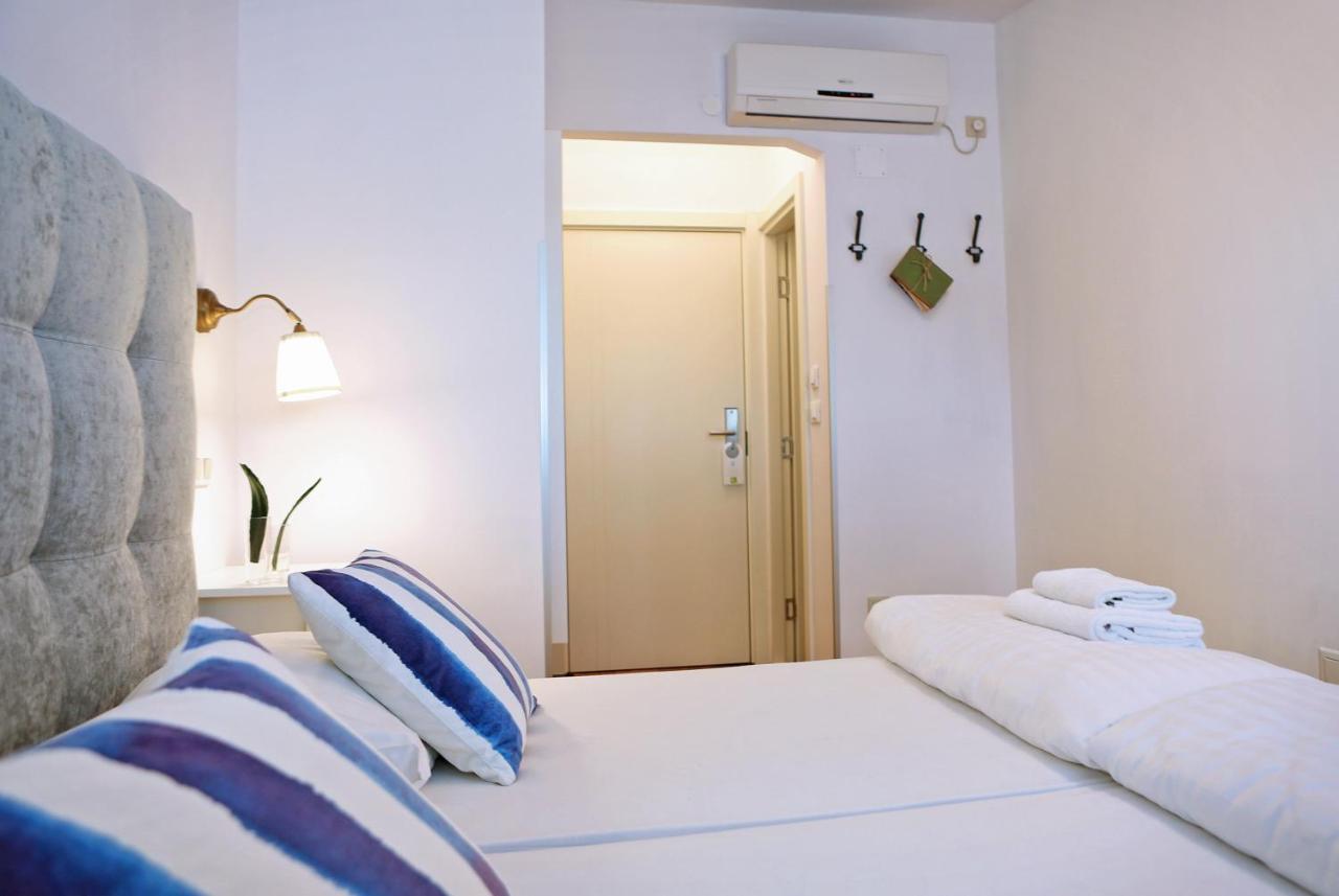 Hotel Delfin Zadar Exterior photo